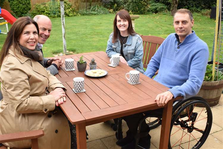 Cum au transformat ușile glisante o renovare din emisiunea „Love It or List It” pentru accesibilitate reală