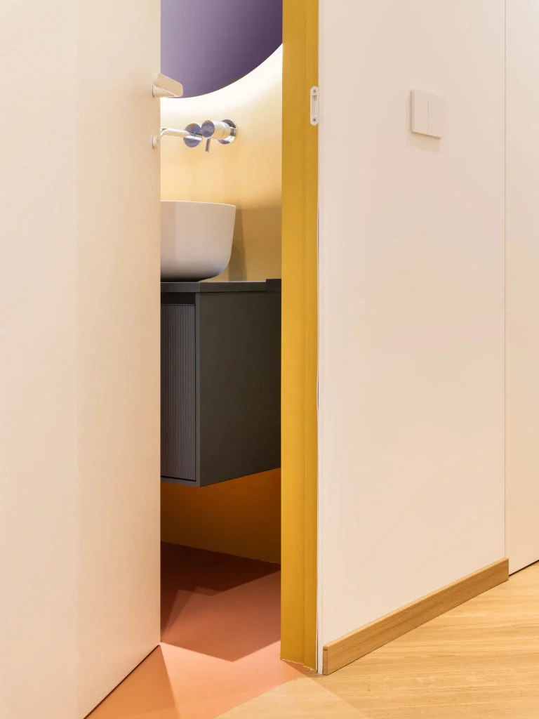 Cum alegi ușile pentru un apartament modern